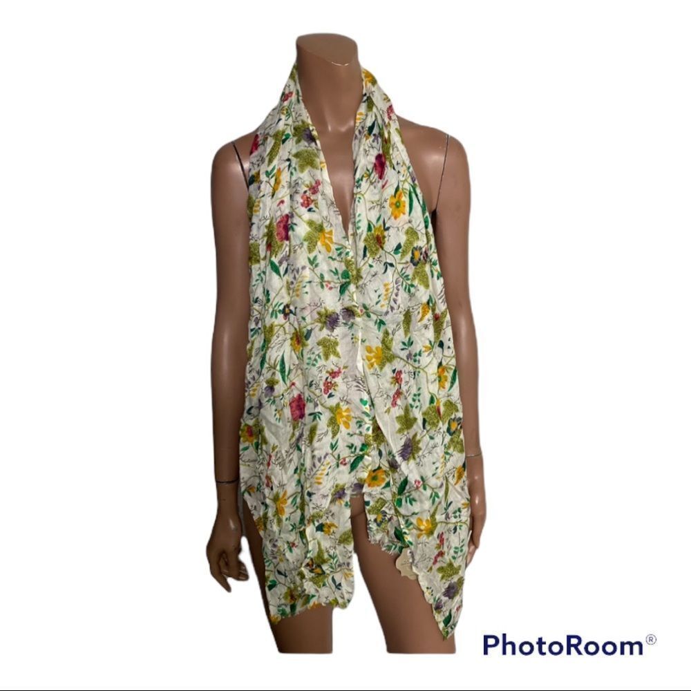 NEW Coco + Carmen floral print viscose scarf